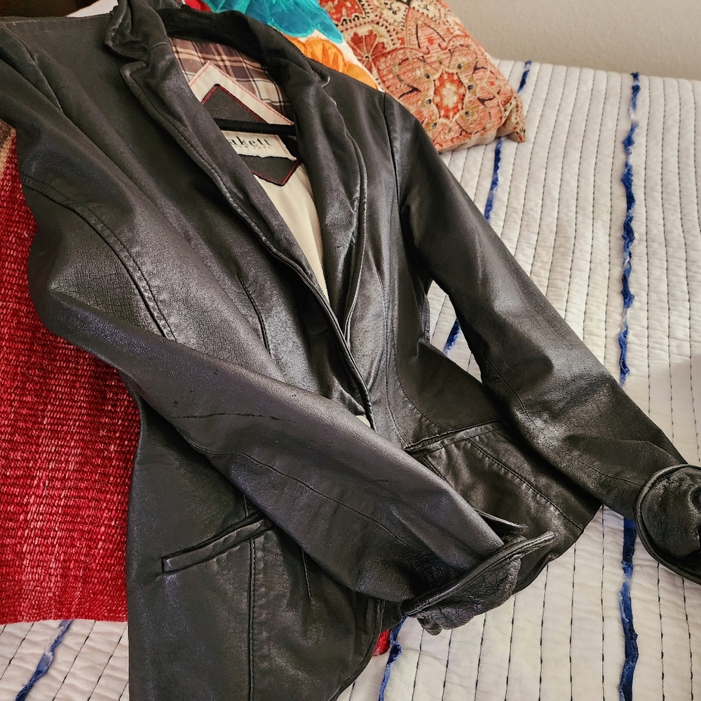LEATHER JACKET CHOCOLATE BROWN CLASSY PLUS EDGES COOLNESS!